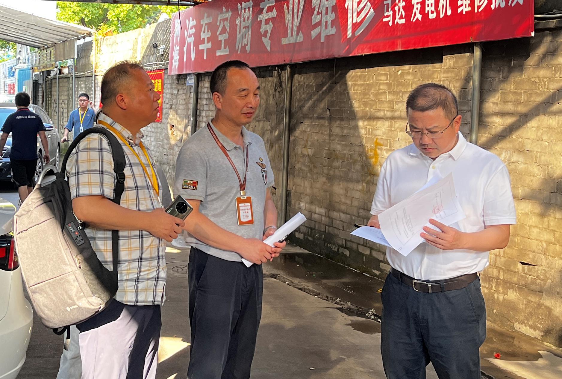 集團(tuán)黨委委員、紀(jì)委書記陳小偉帶隊(duì)檢查 面粉公司安全生產(chǎn)工作